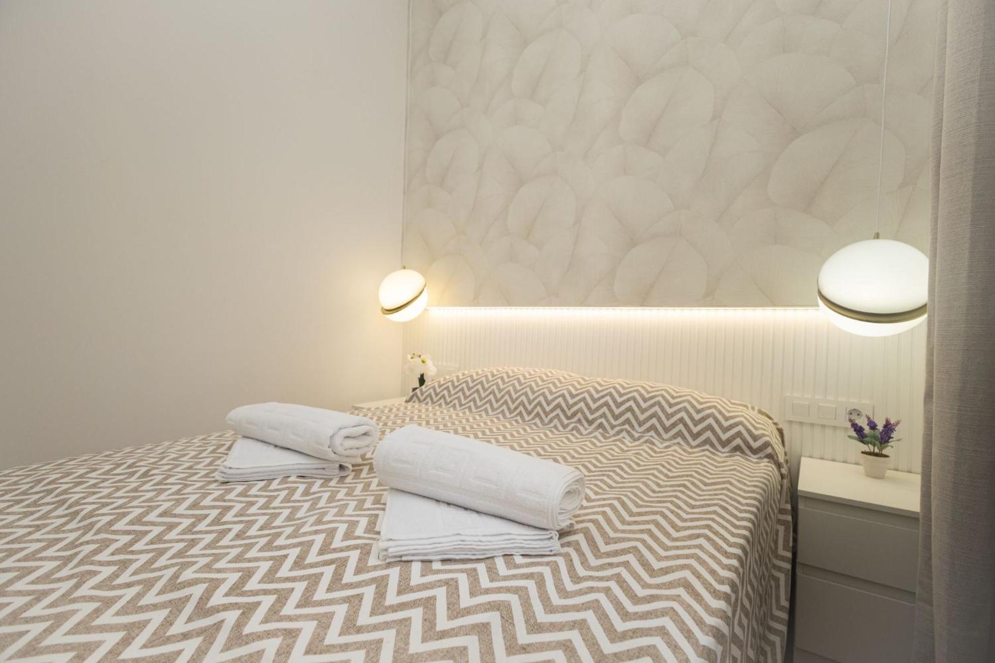 Ra Apartamentos Sevilla Аліканте Екстер'єр фото